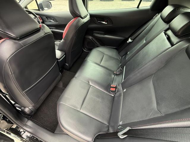 プリウス Ｚ　パノラマルーフ　デジタルインナーミラー／ドラレコ　１２．３インチＤＡ　地デジＴＶ　ＢＳＭ　パノラミックビューモニター　パワーバックドア　ＥＴＣ２．０　禁煙車　合皮シート　シートベンチレーション（46枚目）