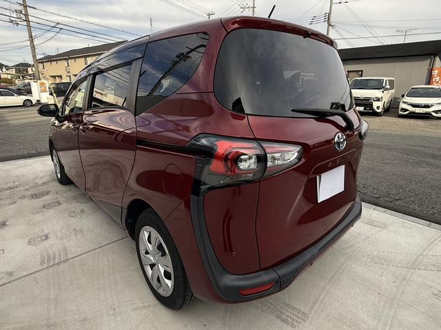 シエンタ ファンベースG 純正9インチSDナビフルセグTV パノラマビューモニター LEDランプパッケージ シートヒーター ハンドルヒーター ETC ソナーFR セーフティーセンス 禁煙車 両側パワスラLED(18枚目)