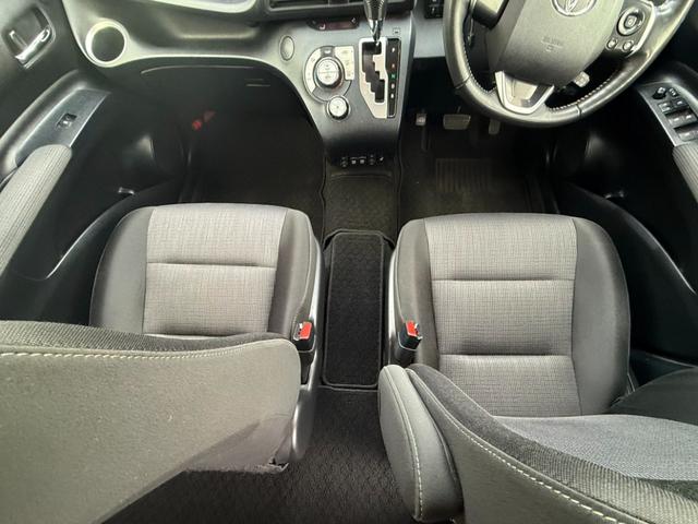 シエンタ ファンベースG 純正9インチSDナビフルセグTV パノラマビューモニター LEDランプパッケージ シートヒーター ハンドルヒーター ETC ソナーFR セーフティーセンス 禁煙車 両側パワスラLED(24枚目)