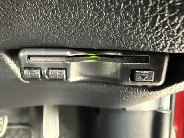 シエンタ ファンベースG 純正9インチSDナビフルセグTV パノラマビューモニター LEDランプパッケージ シートヒーター ハンドルヒーター ETC ソナーFR セーフティーセンス 禁煙車 両側パワスラLED(28枚目)