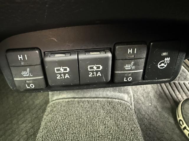 シエンタ ファンベースG 純正9インチSDナビフルセグTV パノラマビューモニター LEDランプパッケージ シートヒーター ハンドルヒーター ETC ソナーFR セーフティーセンス 禁煙車 両側パワスラLED(29枚目)