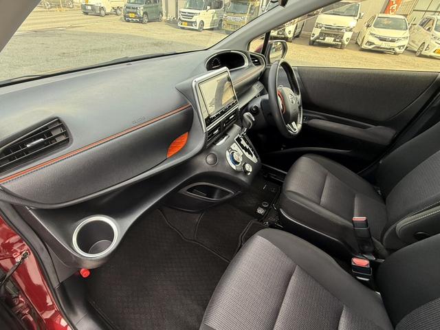 シエンタ ファンベースG 純正9インチSDナビフルセグTV パノラマビューモニター LEDランプパッケージ シートヒーター ハンドルヒーター ETC ソナーFR セーフティーセンス 禁煙車 両側パワスラLED(36枚目)