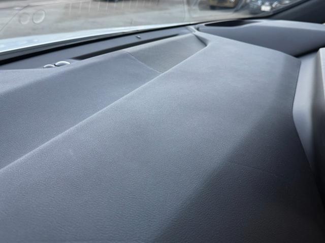 NX NX450h+ Fスポーツ サンルーフ 360ビュー デジタルミラー オレンジブレーキキャリパー 置くだけ充電 純正ドラレコ 禁煙 赤レザー シートヒーター前後 ベンチレーション 14型DA ステアヒーター 3眼フルLED(55枚目)