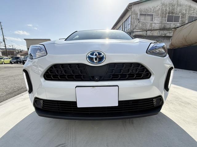 ヤリスクロス ハイブリッドG 8型DA ETC 前後ドラレコ 360ビュー 2トーンカラー フルLEDランプ パーキングサポートブレーキ 革巻きハンドル ステアスイッチ 禁煙 16AW セーフティセンス 充電用USBタイプC端子(8枚目)