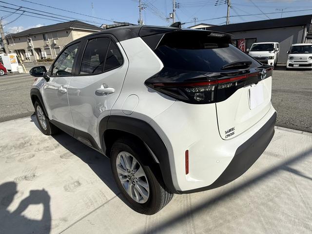 ヤリスクロス ハイブリッドG 8型DA ETC 前後ドラレコ 360ビュー 2トーンカラー フルLEDランプ パーキングサポートブレーキ 革巻きハンドル ステアスイッチ 禁煙 16AW セーフティセンス 充電用USBタイプC端子(21枚目)