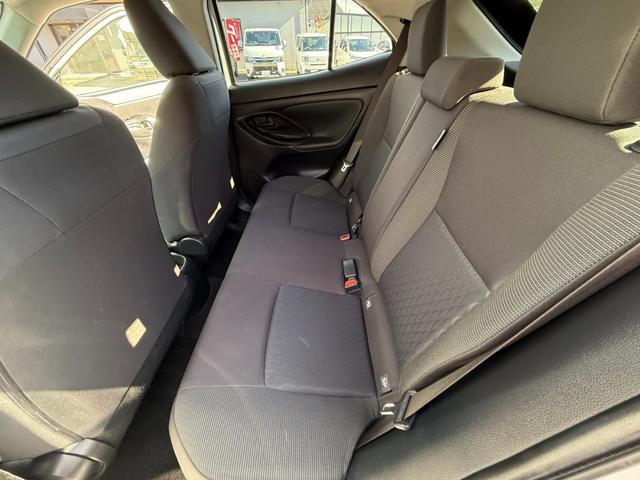 ヤリスクロス ハイブリッドG 8型DA ETC 前後ドラレコ 360ビュー 2トーンカラー フルLEDランプ パーキングサポートブレーキ 革巻きハンドル ステアスイッチ 禁煙 16AW セーフティセンス 充電用USBタイプC端子(35枚目)