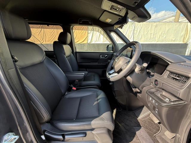 ステップワゴン スパーダ　１１．４型ナビＴＶ　Ｂカメラ　ミラー型ドラレコ　ＥＴＣ　パワートランク　両側パワスラ　ホンダセンシング　シートヒーター　１０．２型デジタルグラフィックメーター　トリプルゾーンコントロールフルＡＡＣ（29枚目）