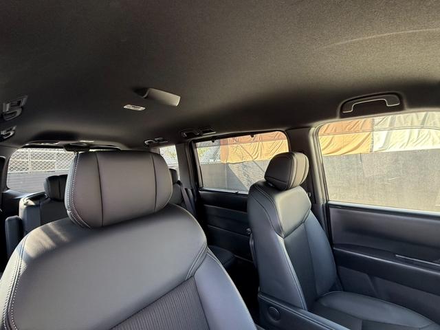 ステップワゴン スパーダ　１１．４型ナビＴＶ　Ｂカメラ　ミラー型ドラレコ　ＥＴＣ　パワートランク　両側パワスラ　ホンダセンシング　シートヒーター　１０．２型デジタルグラフィックメーター　トリプルゾーンコントロールフルＡＡＣ（30枚目）