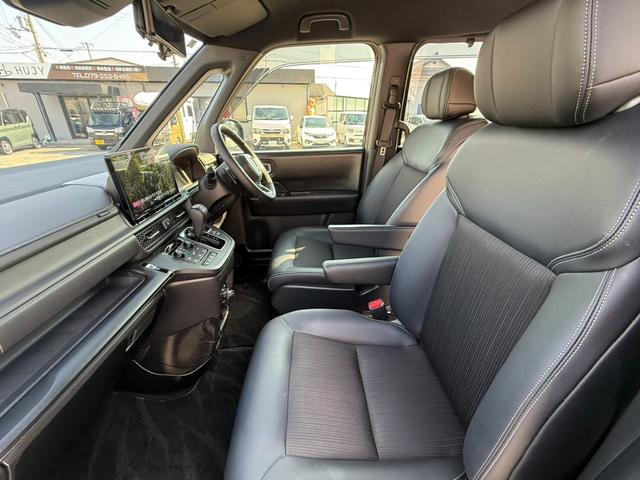 ステップワゴン スパーダ　１１．４型ナビＴＶ　Ｂカメラ　ミラー型ドラレコ　ＥＴＣ　パワートランク　両側パワスラ　ホンダセンシング　シートヒーター　１０．２型デジタルグラフィックメーター　トリプルゾーンコントロールフルＡＡＣ（31枚目）