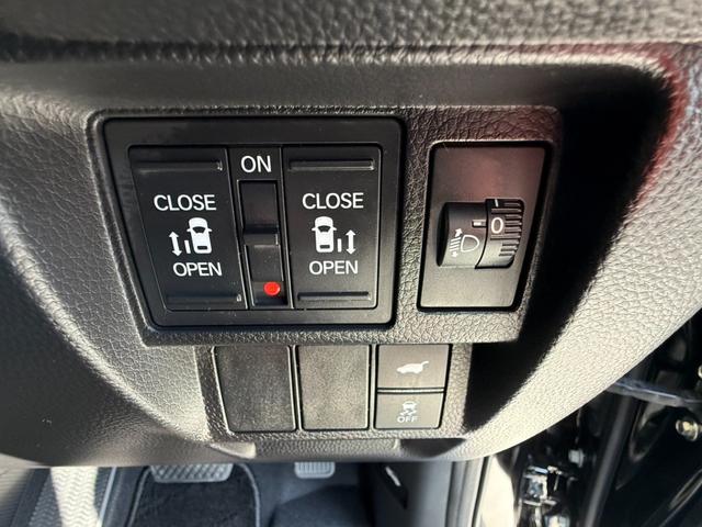 ステップワゴン スパーダ　１１．４型ナビＴＶ　Ｂカメラ　ミラー型ドラレコ　ＥＴＣ　パワートランク　両側パワスラ　ホンダセンシング　シートヒーター　１０．２型デジタルグラフィックメーター　トリプルゾーンコントロールフルＡＡＣ（41枚目）