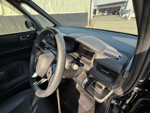 ステップワゴン スパーダ　１１．４型ナビＴＶ　Ｂカメラ　ミラー型ドラレコ　ＥＴＣ　パワートランク　両側パワスラ　ホンダセンシング　シートヒーター　１０．２型デジタルグラフィックメーター　トリプルゾーンコントロールフルＡＡＣ（50枚目）