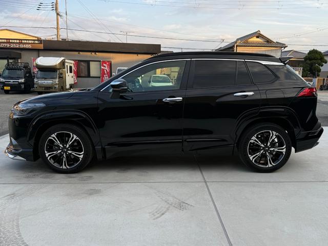 カローラクロス ハイブリッド Z モデリスタエアロFSRモデリスタ18AW モデリスタカラードフェンダー モデリスタパーツ 10.5ディスプレイナビTV360度ビュー BSM パノラマルーフ チームメイト 寒冷地 ワンオーナー 禁煙車(14枚目)