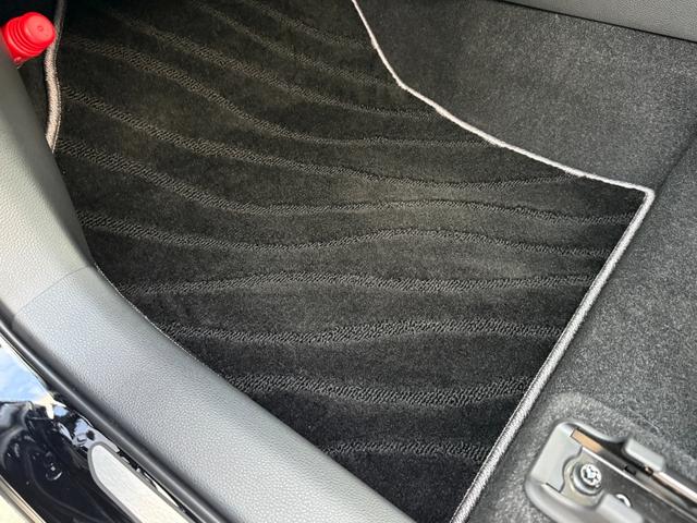 カローラクロス ハイブリッド Z モデリスタエアロFSRモデリスタ18AW モデリスタカラードフェンダー モデリスタパーツ 10.5ディスプレイナビTV360度ビュー BSM パノラマルーフ チームメイト 寒冷地 ワンオーナー 禁煙車(61枚目)