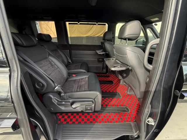 当店の別ヤードにて保管している車両も御座います。来られて準備等で長時間お待たせすることもありますので、お手数では御座いますがご来店前には必ず一本ご連絡をお願い致します