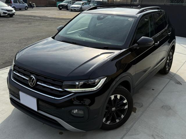 Ｔ－クロス ＴＳＩ　アクティブ　Ｄｉｓｃｏｖｅｒ　Ｐｒｏパッケージ　Ｂカメラ　ＥＴＣ２．０　ドラレコ　オールインセーフティ　１６ＡＷ　ルーフレール　ＬＥＤランプオートライト　革巻きハンドル　パドルシフト　左右独立ＡＡＣ　スマートキー（13枚目）