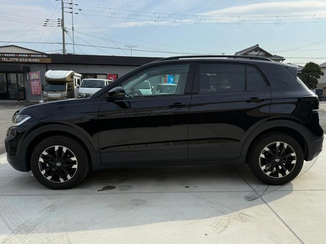 Ｔ－クロス ＴＳＩ　アクティブ　Ｄｉｓｃｏｖｅｒ　Ｐｒｏパッケージ　Ｂカメラ　ＥＴＣ２．０　ドラレコ　オールインセーフティ　１６ＡＷ　ルーフレール　ＬＥＤランプオートライト　革巻きハンドル　パドルシフト　左右独立ＡＡＣ　スマートキー（17枚目）