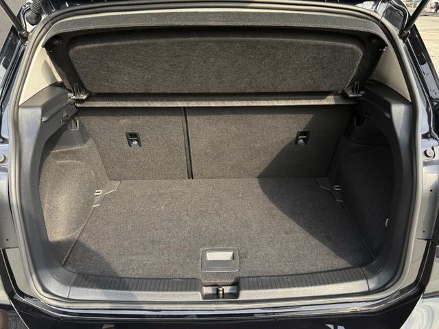 Ｔ－クロス ＴＳＩ　アクティブ　Ｄｉｓｃｏｖｅｒ　Ｐｒｏパッケージ　Ｂカメラ　ＥＴＣ２．０　ドラレコ　オールインセーフティ　１６ＡＷ　ルーフレール　ＬＥＤランプオートライト　革巻きハンドル　パドルシフト　左右独立ＡＡＣ　スマートキー（35枚目）