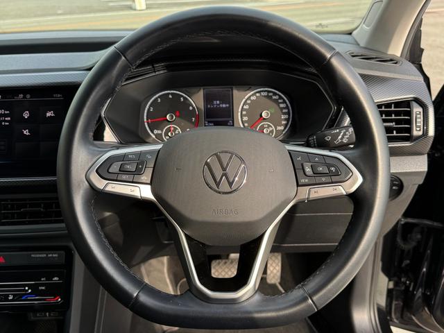 Ｔ－クロス ＴＳＩ　アクティブ　Ｄｉｓｃｏｖｅｒ　Ｐｒｏパッケージ　Ｂカメラ　ＥＴＣ２．０　ドラレコ　オールインセーフティ　１６ＡＷ　ルーフレール　ＬＥＤランプオートライト　革巻きハンドル　パドルシフト　左右独立ＡＡＣ　スマートキー（36枚目）