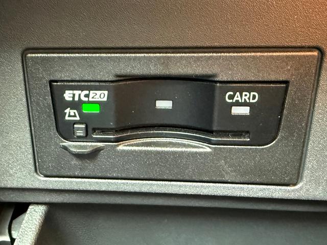 Ｔ－クロス ＴＳＩ　アクティブ　Ｄｉｓｃｏｖｅｒ　Ｐｒｏパッケージ　Ｂカメラ　ＥＴＣ２．０　ドラレコ　オールインセーフティ　１６ＡＷ　ルーフレール　ＬＥＤランプオートライト　革巻きハンドル　パドルシフト　左右独立ＡＡＣ　スマートキー（41枚目）