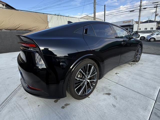 プリウス Ｚ　１２．３型ＤＡナビＴＶ　３６０ビュー　パワートランク　ＢＳＭ　ＥＴＣ２．０　合皮シート　ベンチレーション　ステアヒーター　ワイヤレス充電器　ミラー型ドラレコ　トヨタチームメイト　１９ＡＷ　パワーシート（14枚目）