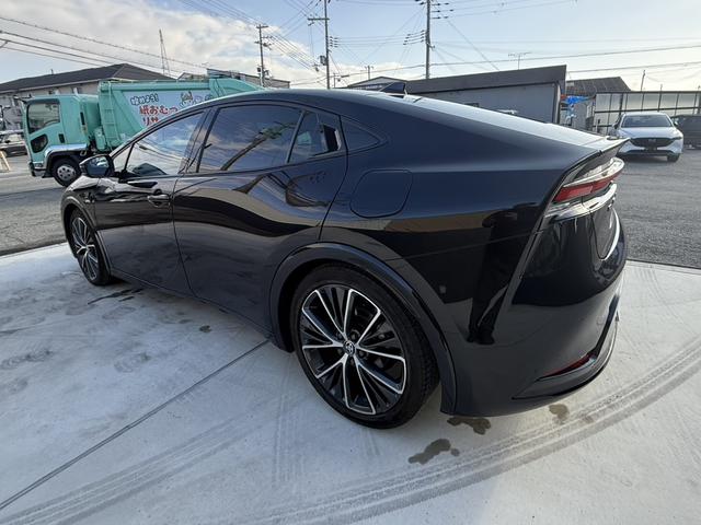 プリウス Ｚ　１２．３型ＤＡナビＴＶ　３６０ビュー　パワートランク　ＢＳＭ　ＥＴＣ２．０　合皮シート　ベンチレーション　ステアヒーター　ワイヤレス充電器　ミラー型ドラレコ　トヨタチームメイト　１９ＡＷ　パワーシート（22枚目）