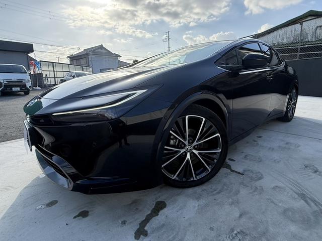 プリウス Ｚ　１２．３型ＤＡナビＴＶ　３６０ビュー　パワートランク　ＢＳＭ　ＥＴＣ２．０　合皮シート　ベンチレーション　ステアヒーター　ワイヤレス充電器　ミラー型ドラレコ　トヨタチームメイト　１９ＡＷ　パワーシート（28枚目）