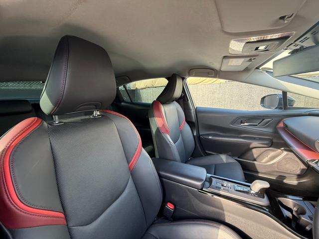 プリウス Ｚ　１２．３型ＤＡナビＴＶ　３６０ビュー　パワートランク　ＢＳＭ　ＥＴＣ２．０　合皮シート　ベンチレーション　ステアヒーター　ワイヤレス充電器　ミラー型ドラレコ　トヨタチームメイト　１９ＡＷ　パワーシート（32枚目）