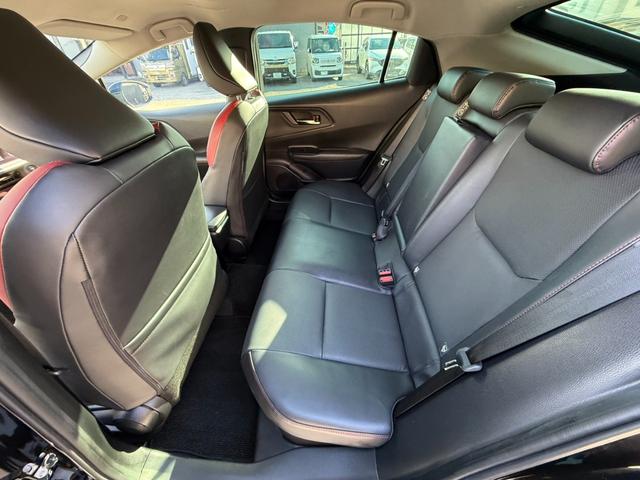 プリウス Ｚ　１２．３型ＤＡナビＴＶ　３６０ビュー　パワートランク　ＢＳＭ　ＥＴＣ２．０　合皮シート　ベンチレーション　ステアヒーター　ワイヤレス充電器　ミラー型ドラレコ　トヨタチームメイト　１９ＡＷ　パワーシート（36枚目）