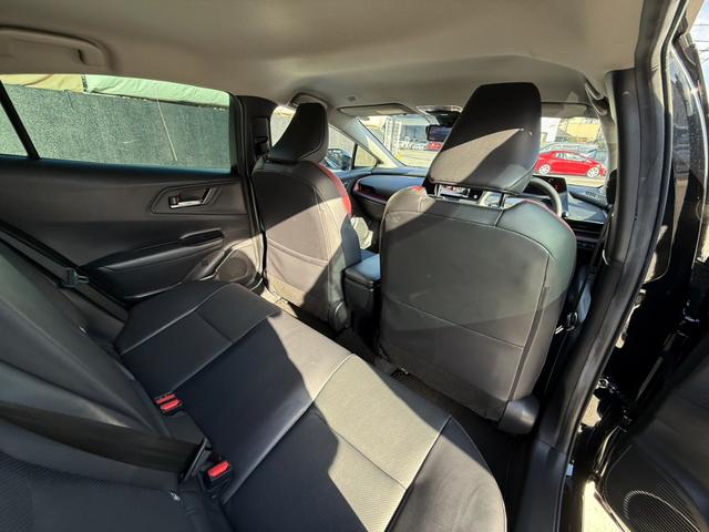 プリウス Ｚ　１２．３型ＤＡナビＴＶ　３６０ビュー　パワートランク　ＢＳＭ　ＥＴＣ２．０　合皮シート　ベンチレーション　ステアヒーター　ワイヤレス充電器　ミラー型ドラレコ　トヨタチームメイト　１９ＡＷ　パワーシート（39枚目）