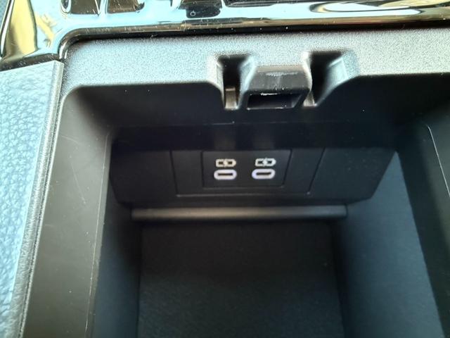 プリウス Ｚ　１２．３型ＤＡナビＴＶ　３６０ビュー　パワートランク　ＢＳＭ　ＥＴＣ２．０　合皮シート　ベンチレーション　ステアヒーター　ワイヤレス充電器　ミラー型ドラレコ　トヨタチームメイト　１９ＡＷ　パワーシート（49枚目）