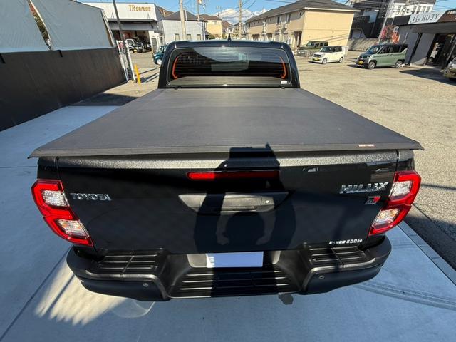 ハイラックス Ｚ　ＧＲスポーツ　９型ＤＡナビ　３６０ビュー　ユーティリティパッケージＡ　Ｔｚ前後ドラレコ　ＥＴＣ　トノカバー　ハーフレザースポーツシート　パワーシート　ＡＣＣ　アルミペダル　１８ＡＷ　ブレーキキャリパー　ソナー　禁煙（19枚目）