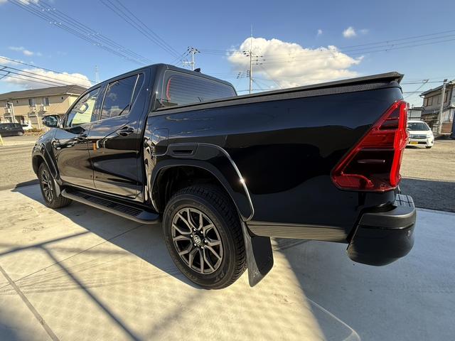 ハイラックス Ｚ　ＧＲスポーツ　９型ＤＡナビ　３６０ビュー　ユーティリティパッケージＡ　Ｔｚ前後ドラレコ　ＥＴＣ　トノカバー　ハーフレザースポーツシート　パワーシート　ＡＣＣ　アルミペダル　１８ＡＷ　ブレーキキャリパー　ソナー　禁煙（25枚目）