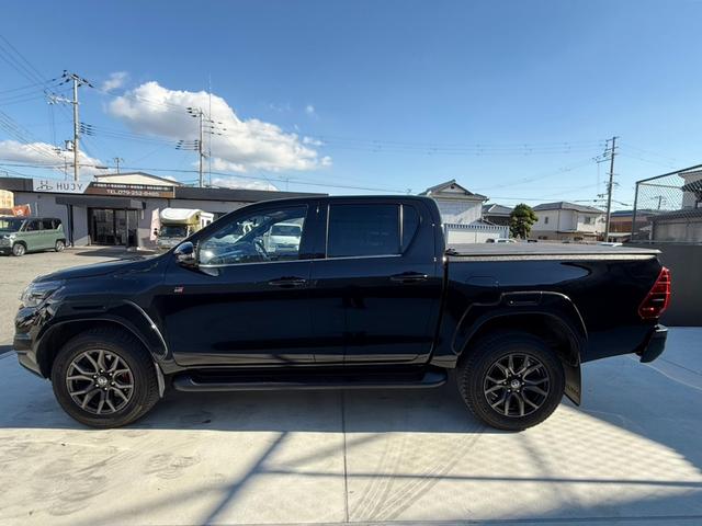 ハイラックス Ｚ　ＧＲスポーツ　９型ＤＡナビ　３６０ビュー　ユーティリティパッケージＡ　Ｔｚ前後ドラレコ　ＥＴＣ　トノカバー　ハーフレザースポーツシート　パワーシート　ＡＣＣ　アルミペダル　１８ＡＷ　ブレーキキャリパー　ソナー　禁煙（27枚目）