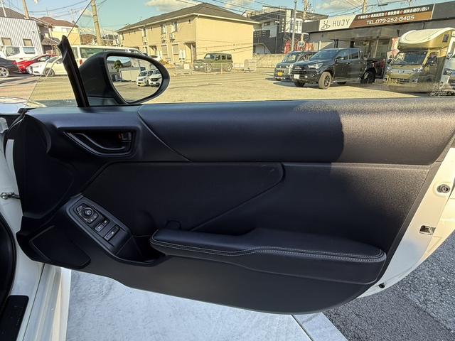 ＧＲ８６ ＳＺ　純正９インチＳＤナビフルセグＴＶ　Ｂカメラ　ドラレコ　アイサイトコアテクノロジー　ＬＥＤ　ＴＥＩＮダウンサス　フジツボマフラー　禁煙車　ＥＴＣ　リアソナー　ＷｅｄｓＳｐｏｒｔ１７ＡＷ（32枚目）