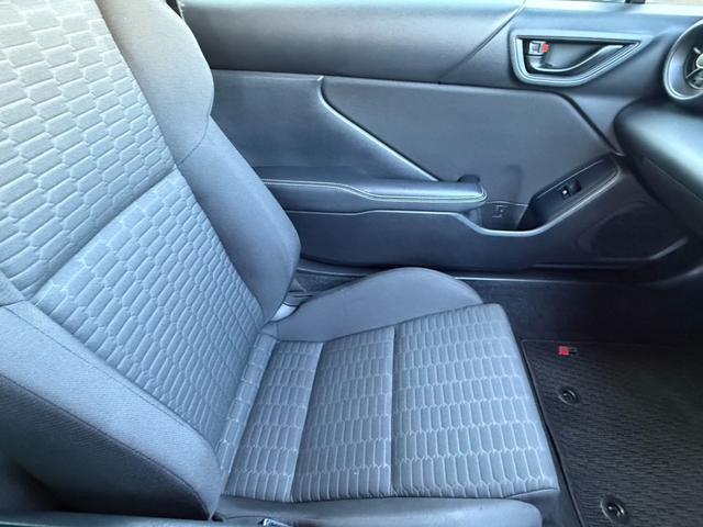 ＧＲ８６ ＳＺ　純正９インチＳＤナビフルセグＴＶ　Ｂカメラ　ドラレコ　アイサイトコアテクノロジー　ＬＥＤ　ＴＥＩＮダウンサス　フジツボマフラー　禁煙車　ＥＴＣ　リアソナー　ＷｅｄｓＳｐｏｒｔ１７ＡＷ（39枚目）