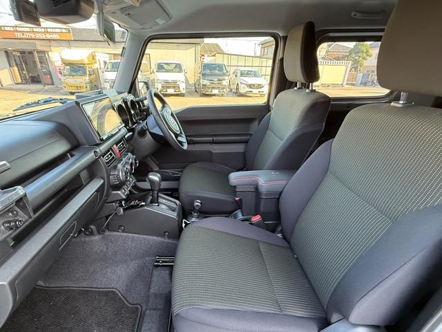 ジムニーシエラ JC アルパイン9インチナビTV Bカメラ リアラダー ルーフキャリア ETC 前後ドラレコ アームレスト ワンオーナー 禁煙車 セーフティーサポート 15AW LED フォグ シートヒーター(44枚目)