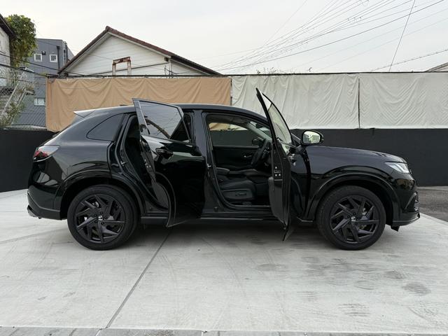 ZR-V e:HEV Z ホンダコネクトディスプレー/TV OP19インチAW BOSEサウンド 360ビュー ETC2.0 パワートランク BSM シートヒーター 黒革シート パワーシート ステアヒーター ワイヤレス充電器(13枚目)