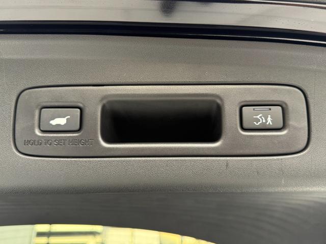 ZR-V e:HEV Z ホンダコネクトディスプレー/TV OP19インチAW BOSEサウンド 360ビュー ETC2.0 パワートランク BSM シートヒーター 黒革シート パワーシート ステアヒーター ワイヤレス充電器(19枚目)