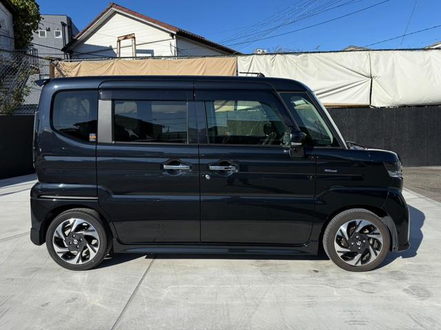 スペーシアカスタム ハイブリッドＸＳターボ　全方位モニター付メモリーナビ　スズキコネクト　ＴＶ　シートヒーター　ステアヒーター　ミラー型ドラレコ　ＥＴＣ　ＨＵＤ　両側パワスラ　セーフティサポート　フルＬＥＤランプ　革巻きハンドル　パドルシフト（11枚目）