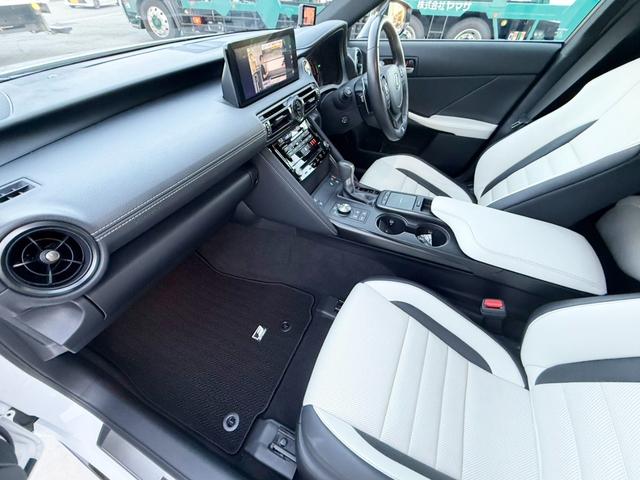 ＩＳ ＩＳ３００ｈ　Ｆスポーツ　ムーンルーフ　革スポーツシートセット　３眼フルＬＥＤヘッドランプ　パノラマビューモニター　オレンジキャリパー　ワンオーナー　禁煙車　ミラー型ドラレコ　ＥＴＣ２．０　ベンチレーション（45枚目）