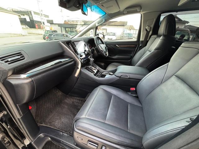 アルファード ２．５Ｓ　Ｃパッケージ　モデリスタエアロＦＳＲ　スポーツマフラー　純正後席モニター　９型ＤＡナビ　Ｂカメラ　合皮シート　快適温熱シート　ＥＴＣ２．０　前後ドラレコ　ステアヒーター　パワーシート　パワートランク　３眼ＬＥＤ（34枚目）