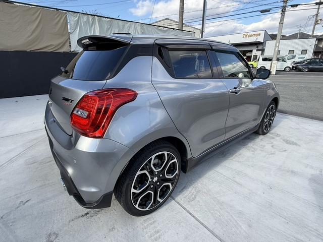 スイフトスポーツ ベースグレード　純正８型ナビＴＶ　全方位モニター　セーフティサポート　ＢＳＭ　運転席シートヒーター　１７ＡＷ　シルバーブレーキキャリパー　ステンレス製ペダル　ＬＥＤランプ　Ｒソナー　革巻きハンドル　パドルシフト　禁煙（14枚目）