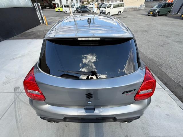 スイフトスポーツ ベースグレード　純正８型ナビＴＶ　全方位モニター　セーフティサポート　ＢＳＭ　運転席シートヒーター　１７ＡＷ　シルバーブレーキキャリパー　ステンレス製ペダル　ＬＥＤランプ　Ｒソナー　革巻きハンドル　パドルシフト　禁煙（17枚目）