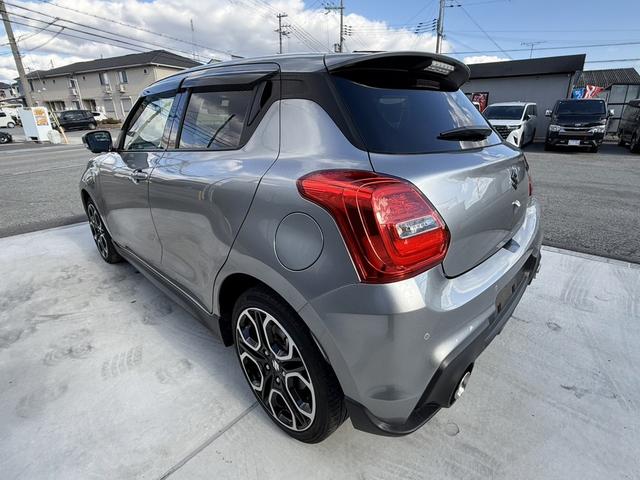 スイフトスポーツ ベースグレード　純正８型ナビＴＶ　全方位モニター　セーフティサポート　ＢＳＭ　運転席シートヒーター　１７ＡＷ　シルバーブレーキキャリパー　ステンレス製ペダル　ＬＥＤランプ　Ｒソナー　革巻きハンドル　パドルシフト　禁煙（20枚目）