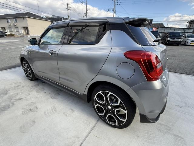 スイフトスポーツ ベースグレード　純正８型ナビＴＶ　全方位モニター　セーフティサポート　ＢＳＭ　運転席シートヒーター　１７ＡＷ　シルバーブレーキキャリパー　ステンレス製ペダル　ＬＥＤランプ　Ｒソナー　革巻きハンドル　パドルシフト　禁煙（21枚目）