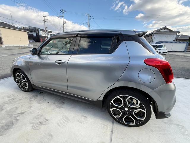 スイフトスポーツ ベースグレード　純正８型ナビＴＶ　全方位モニター　セーフティサポート　ＢＳＭ　運転席シートヒーター　１７ＡＷ　シルバーブレーキキャリパー　ステンレス製ペダル　ＬＥＤランプ　Ｒソナー　革巻きハンドル　パドルシフト　禁煙（22枚目）