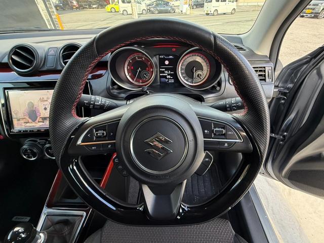 スイフトスポーツ ベースグレード　純正８型ナビＴＶ　全方位モニター　セーフティサポート　ＢＳＭ　運転席シートヒーター　１７ＡＷ　シルバーブレーキキャリパー　ステンレス製ペダル　ＬＥＤランプ　Ｒソナー　革巻きハンドル　パドルシフト　禁煙（39枚目）