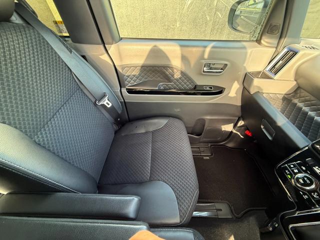 タント カスタムRSセレクション 純正9型ナビTV Bカメラ ETC ハーフレザー シートヒーター 両側パワスラ ワンオーナー 禁煙 スマアシ ACC LKAS ソナーFR ターボ 15AW シートバックテーブル LEDランプ フォグ(40枚目)