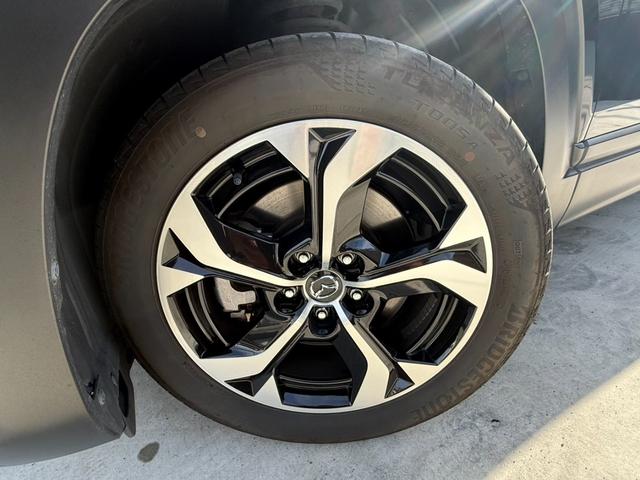 ＭＸ－３０ロータリーＥＶ ナチュラルモノトーン　８．８型ナビＴＶ　３６０度ビュー　ＢＳＭ　Ｂｏｓｅ　シートヒーター　ＨＵＤ　ＥＴＣ　前後ドラレコ　アダプティブＬＥＤランプ　１８ＡＷ　メモリー付パワーシート　ＡＣ１００Ｖ１５００Ｗ　ステアヒーター（8枚目）