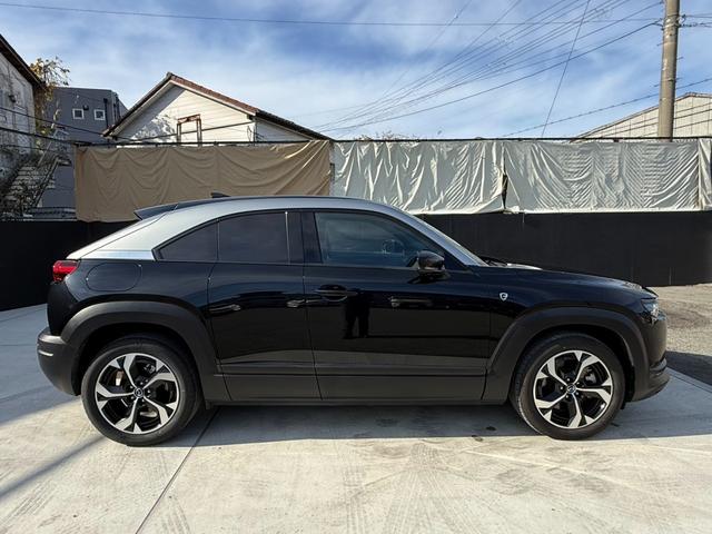 ＭＸ－３０ロータリーＥＶ ナチュラルモノトーン　８．８型ナビＴＶ　３６０度ビュー　ＢＳＭ　Ｂｏｓｅ　シートヒーター　ＨＵＤ　ＥＴＣ　前後ドラレコ　アダプティブＬＥＤランプ　１８ＡＷ　メモリー付パワーシート　ＡＣ１００Ｖ１５００Ｗ　ステアヒーター（11枚目）